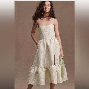 V Chapman Virginia size 4